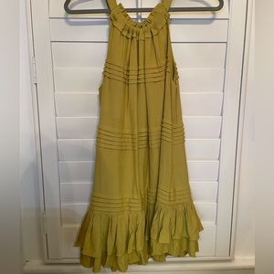 Adorable Yellow Dress with Bow in Back